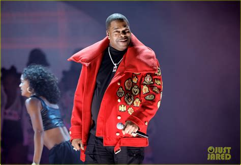 busta rhyme gucci coat|busta rhymes grammys.